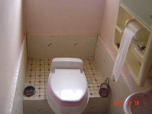 トイレ施行前